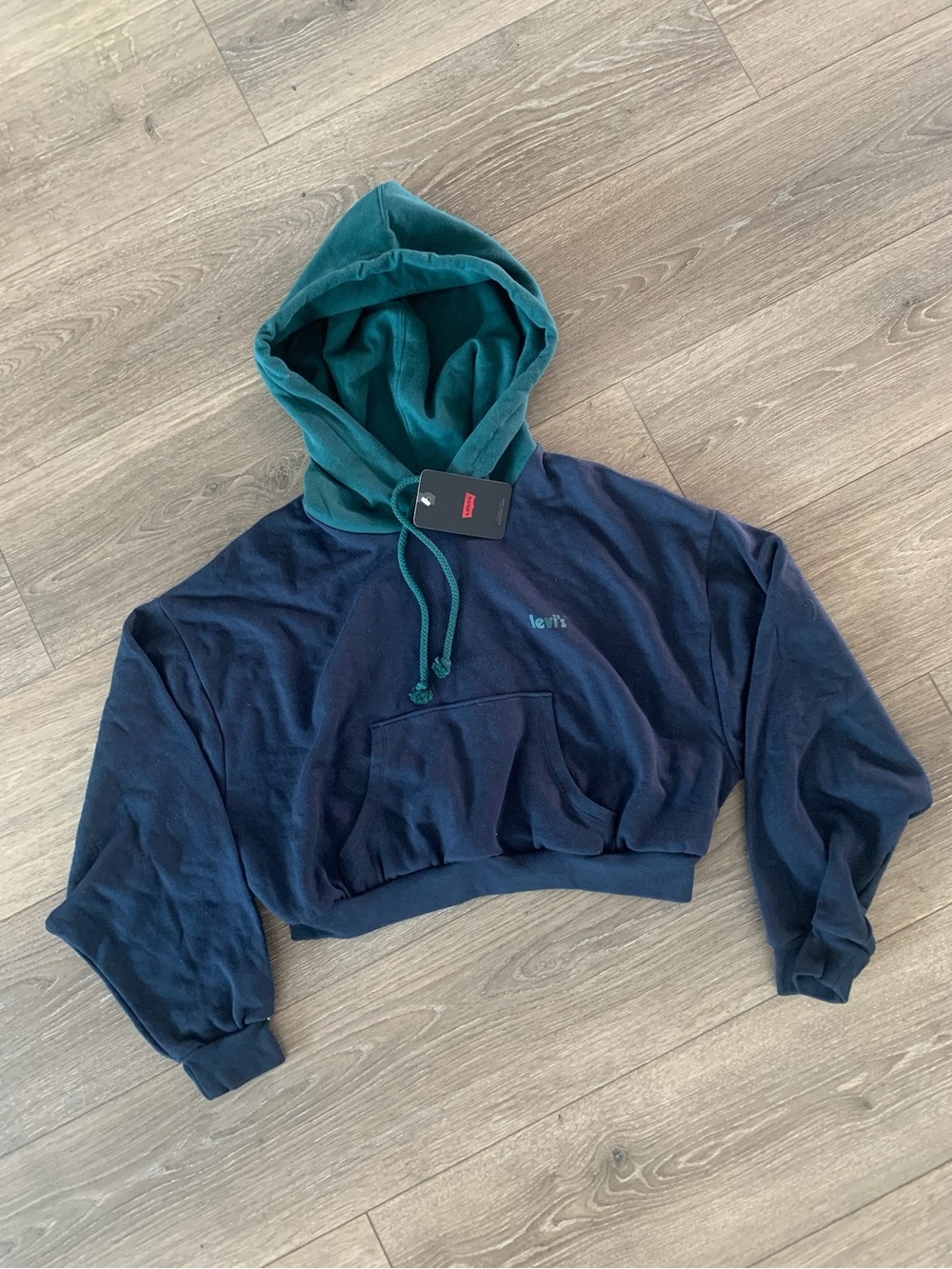 Levi’s Laundry Day Navy Blue Green Colorblock Cropped Sweatshirt Hoodie
Small - Picture 2 of 4